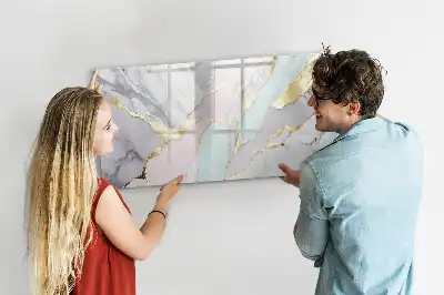 Magnetic marker board with marble pattern