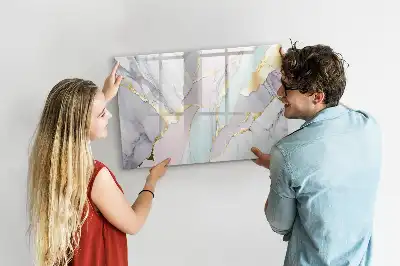 Magnetic marker board with marble pattern
