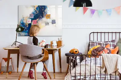 Magnetic marker board with marble pattern
