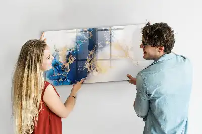 Magnetic marker board with marble pattern
