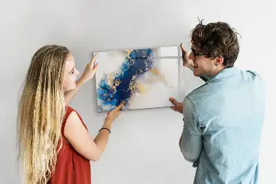 Magnetic marker board with marble pattern