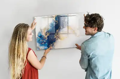 Magnetic marker board with marble pattern