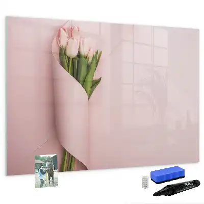 Magnetic marker board with bouquet of flowers design