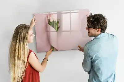 Magnetic marker board with bouquet of flowers design