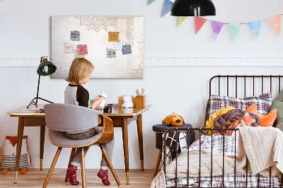 Magnetic marker board with decorative pattern