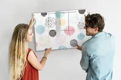 Magnetic marker board with geometric pattern
