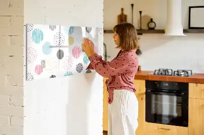 Magnetic marker board with geometric pattern