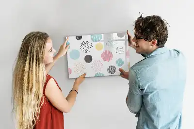 Magnetic marker board with geometric pattern