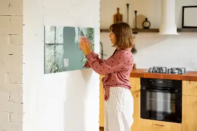 Magnetic marker board with delicate flowers design
