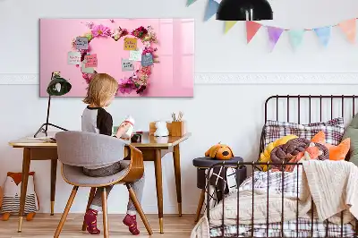 Magnetic marker board heart of flowers design