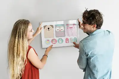 Magnetic marker board with happy animals design