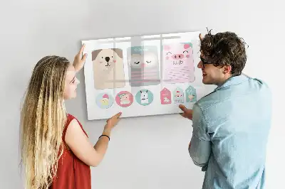 Magnetic marker board with happy animals design