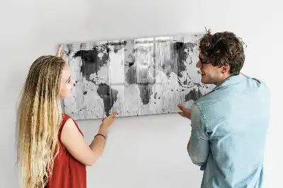 Magnetic world map on wood marker board edition