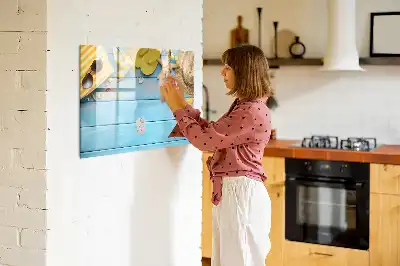 Magnetic marker board with beach accessories design