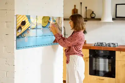 Magnetic marker board with beach accessories design