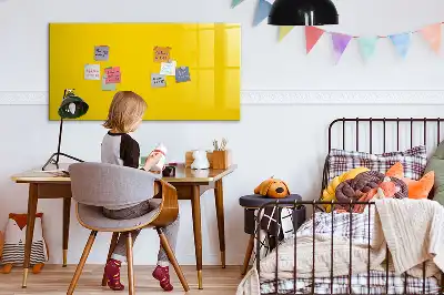 Magnetic marker board light yellow