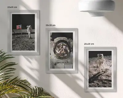 3-piece wall art set featuring astronauts landing on the moon