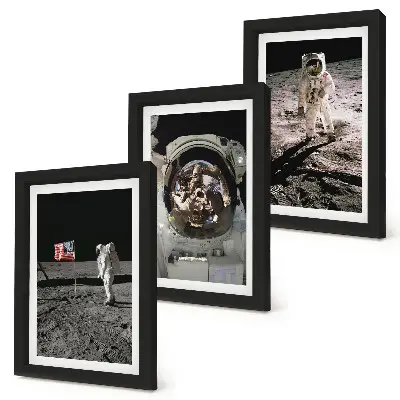 3-piece wall art set featuring astronauts landing on the moon