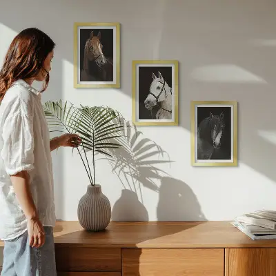 Framed triptych Portraits of horses in different shades of fur