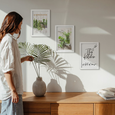 Framed triptych Kitchen motif with the inscription dried herbs