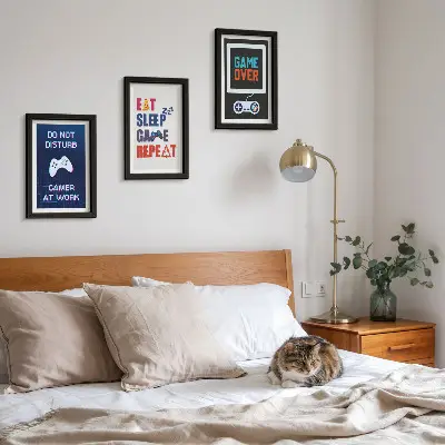 3-Piece wall art set featuring entertainment-themed player designs