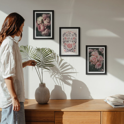 Photo frame wall Vintage roses with the inscription about dreams
