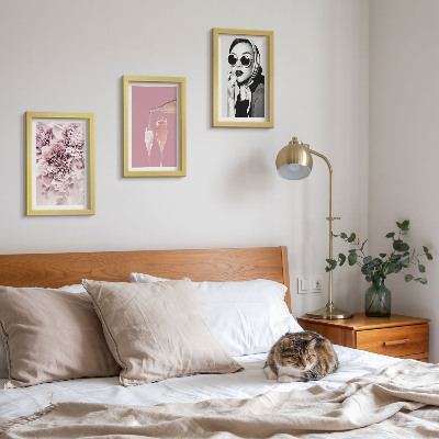 3-piece wall art set Flowers in shades of pink and an elegant woman