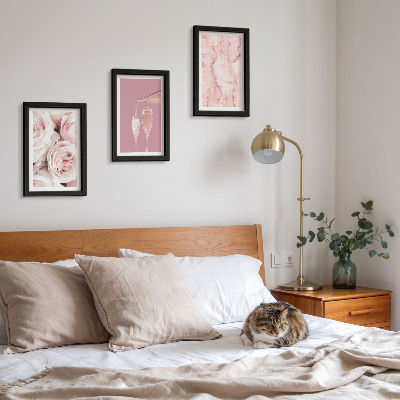 Framed triptych Champagne roses and a pastel marble background