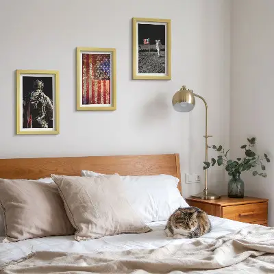 Photo frame wall gallery set with American flag theme