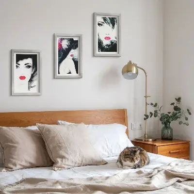 Framed triptych Painted portraits of women with expressive lips