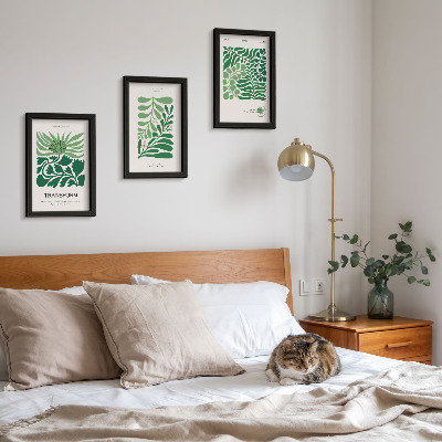 3-piece wall art set A set of green leaves and plants in various shapes