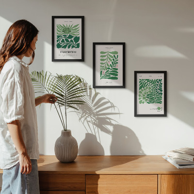 3-piece wall art set A set of green leaves and plants in various shapes