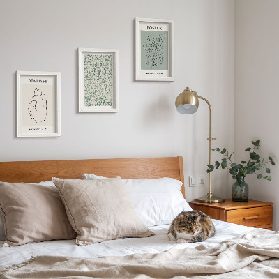 Framed triptych Lines and plant patterns in a minimalist style