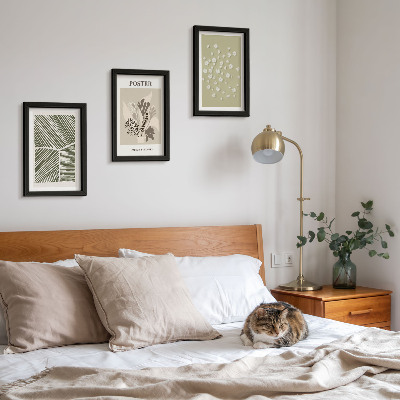 Photo frame wall Plant motifs in subdued colors and patterns