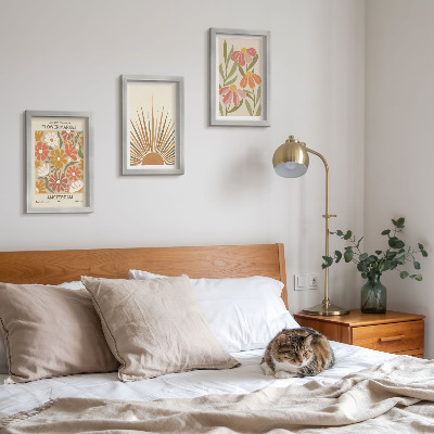 Framed triptych Flowers in pastel colors with sun rays