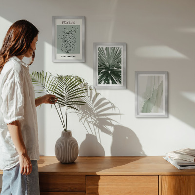 Photo frame wall Plant patterns in shades of green and beige