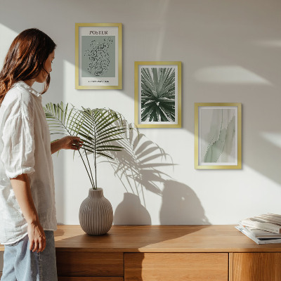 Photo frame wall Plant patterns in shades of green and beige