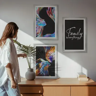 Three-piece wall art set colorful portrait patterns of a family