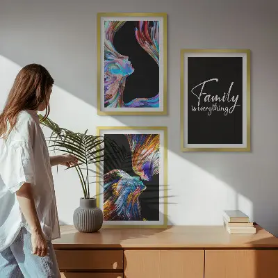Three-piece wall art set colorful portrait patterns of a family