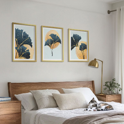 Wall art set Ginkgo leaves light background