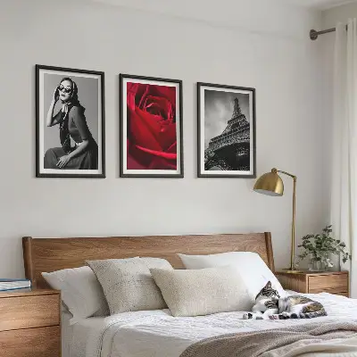 Wall art set featuring a Parisian lady with Eiffel Tower glasses