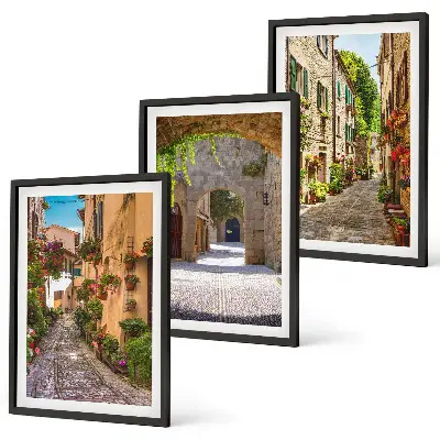 Three-piece wall art piece Italian streets flowers architecture