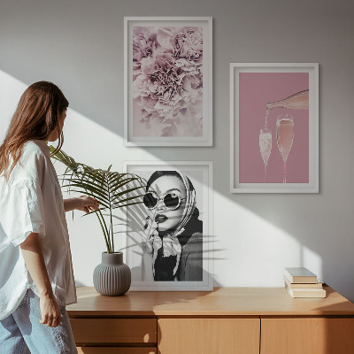 Set of 3 framed wall art pieces Rose flowers and an elegant lady