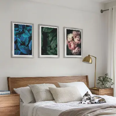 Three-piece botanical wall art set floral leaf design in assorted colors