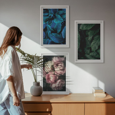 Three-piece wall art piece Leaves, flowers, different colors