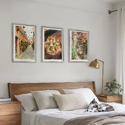 Set of 3 framed wall art pieces Charming streets with pizza