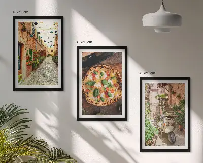 Set of 3 framed wall art pieces Charming streets with pizza