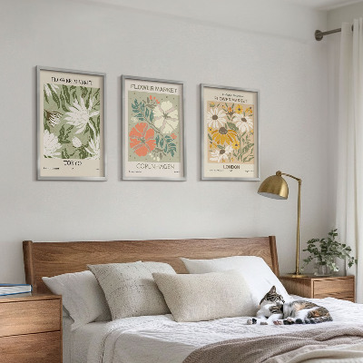 Three-piece wall art piece Floral motifs from cities around the world