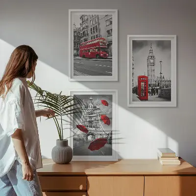 Set of 3 framed wall art pieces Red Accents London