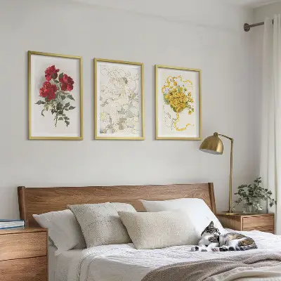 Wall art set red and white roses